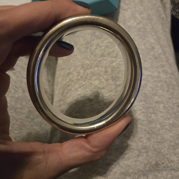 Tiffany and Co. AUTHENTIC BANGLE - Picture 14 of 17